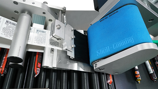 高速双面贴标机